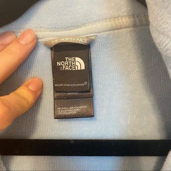 North face fleece zip up jacket - Picture 3 of 4